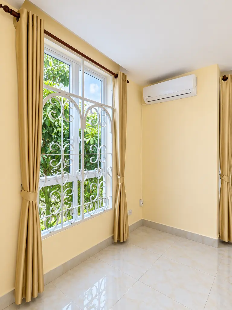 VV6-26 03.webp